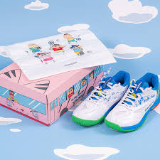 Victor x Crayon ShinChan A39JRCS WHITE/BRILLIANT BLUE Badminton Junior Shoes